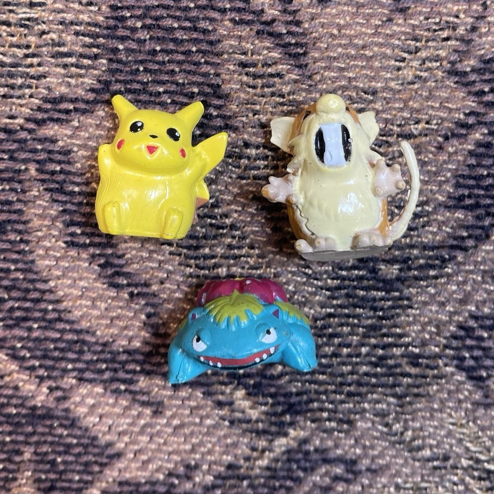 Vtg 90s Japanese Pokemon Mini Figures Raticate Pikachu Venosaur Lot Of 3